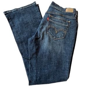 Levi’s 515 Women Size 8M Boot Cut Dark Wash 98% Cotton 2% Elastane